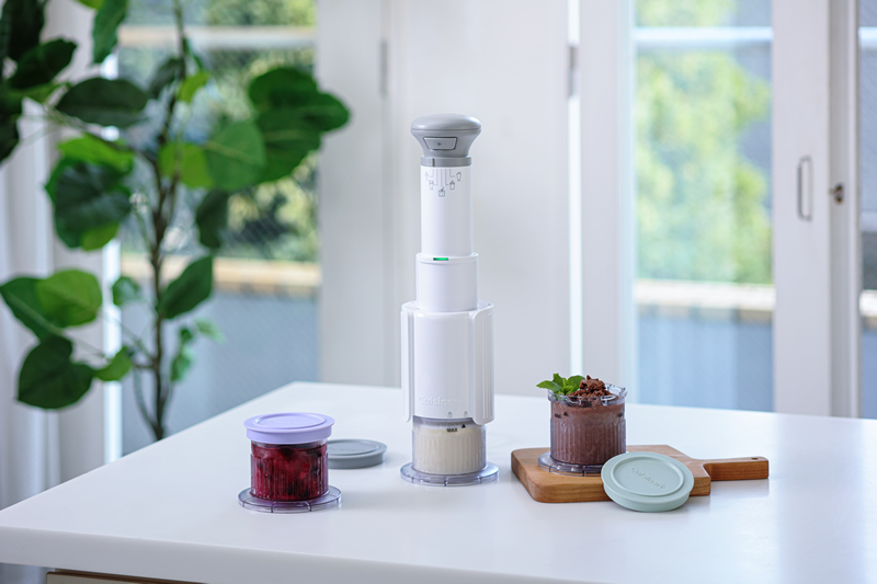 【新製品情報】押すだけ、わずか１分で完成！自分好みに楽しめる新感覚アイスクリームメーカー「フローズンデザートメーカー」2026年4月下旬発売！